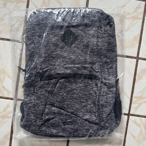 Eaglesport Classic 18" Backpack Jersey Grey - Padded straps and side pockets NEW